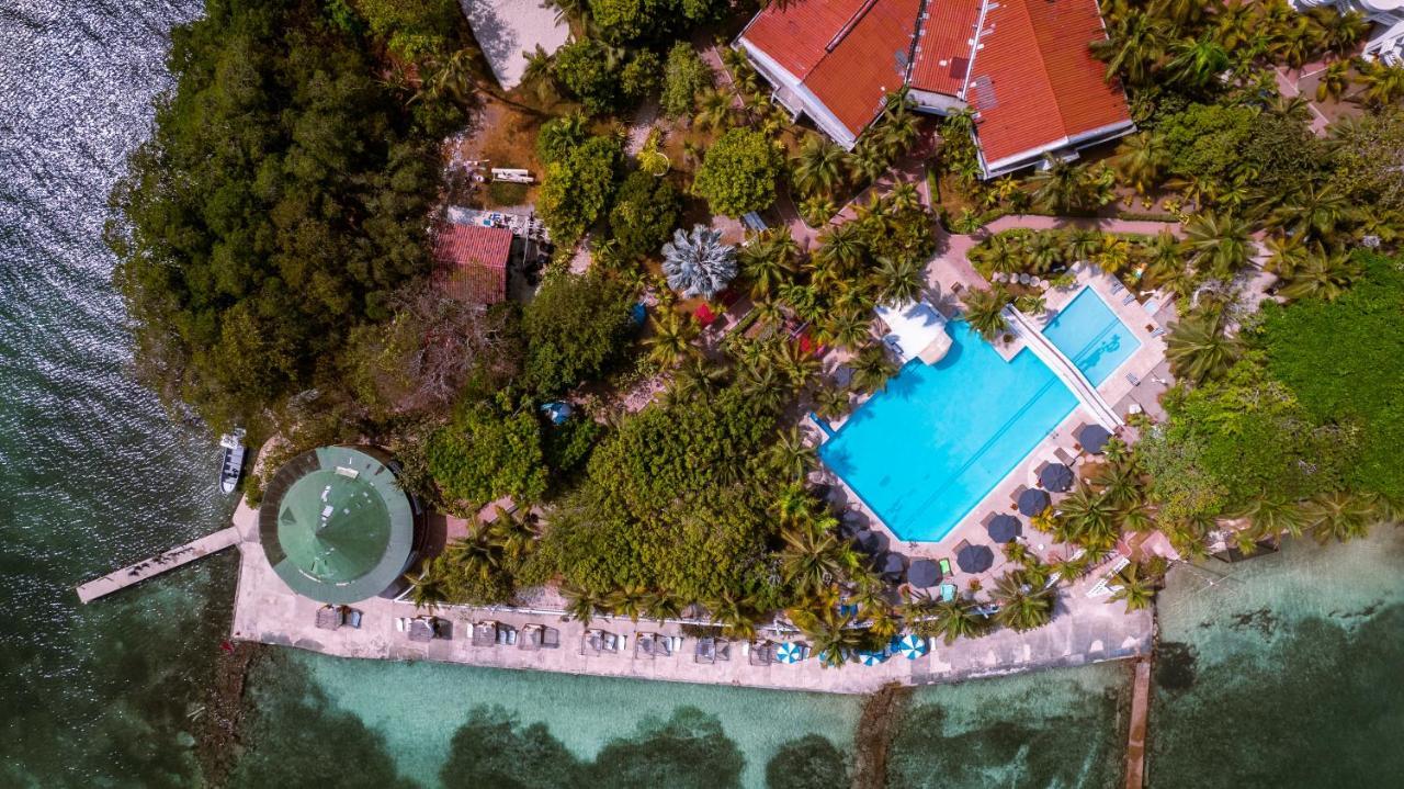 Hotel Cocoliso Island Resort Isla Grande  Exteriör bild
